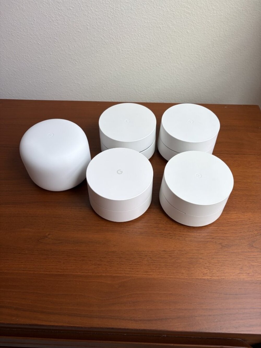 Google Nest Wifi Router H2D and 4 Wifi Points GJ2CQ AC 1304 and AC 1304